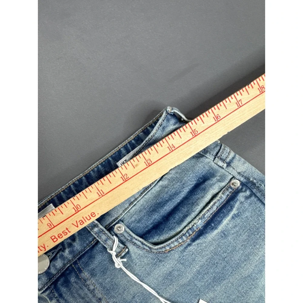 Dear John Ivy High Rise Distressed Denim Shorts Light Wash Size 28 NEW